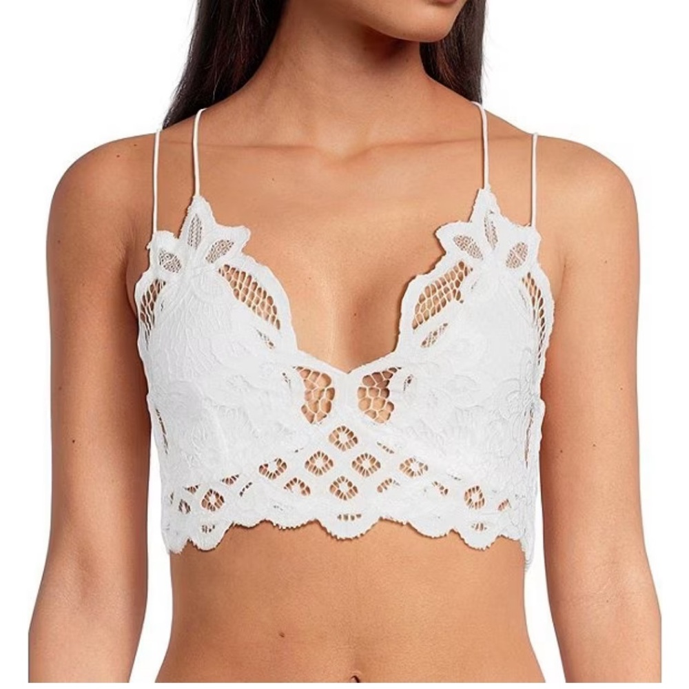 Adella Crochet Lace Plunge Neck Bralette NWT WHITE